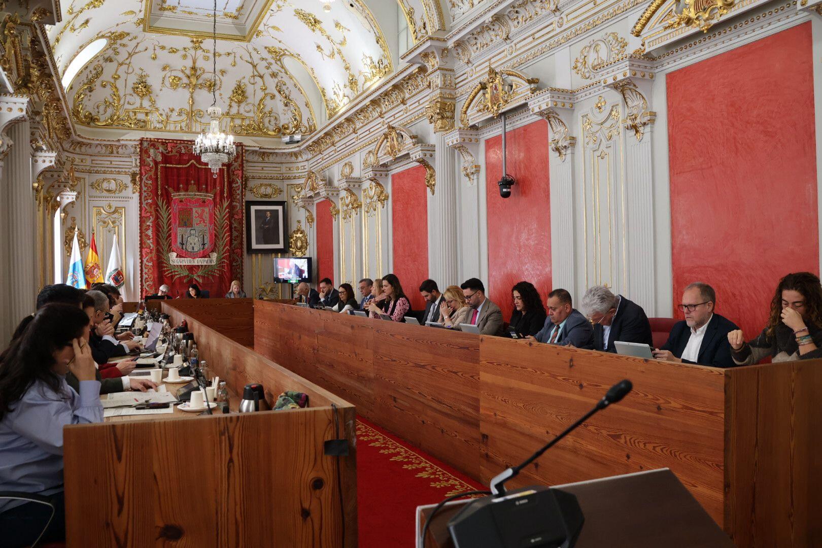 Pleno del Ayuntamiento de las Palmas del mes de febrero