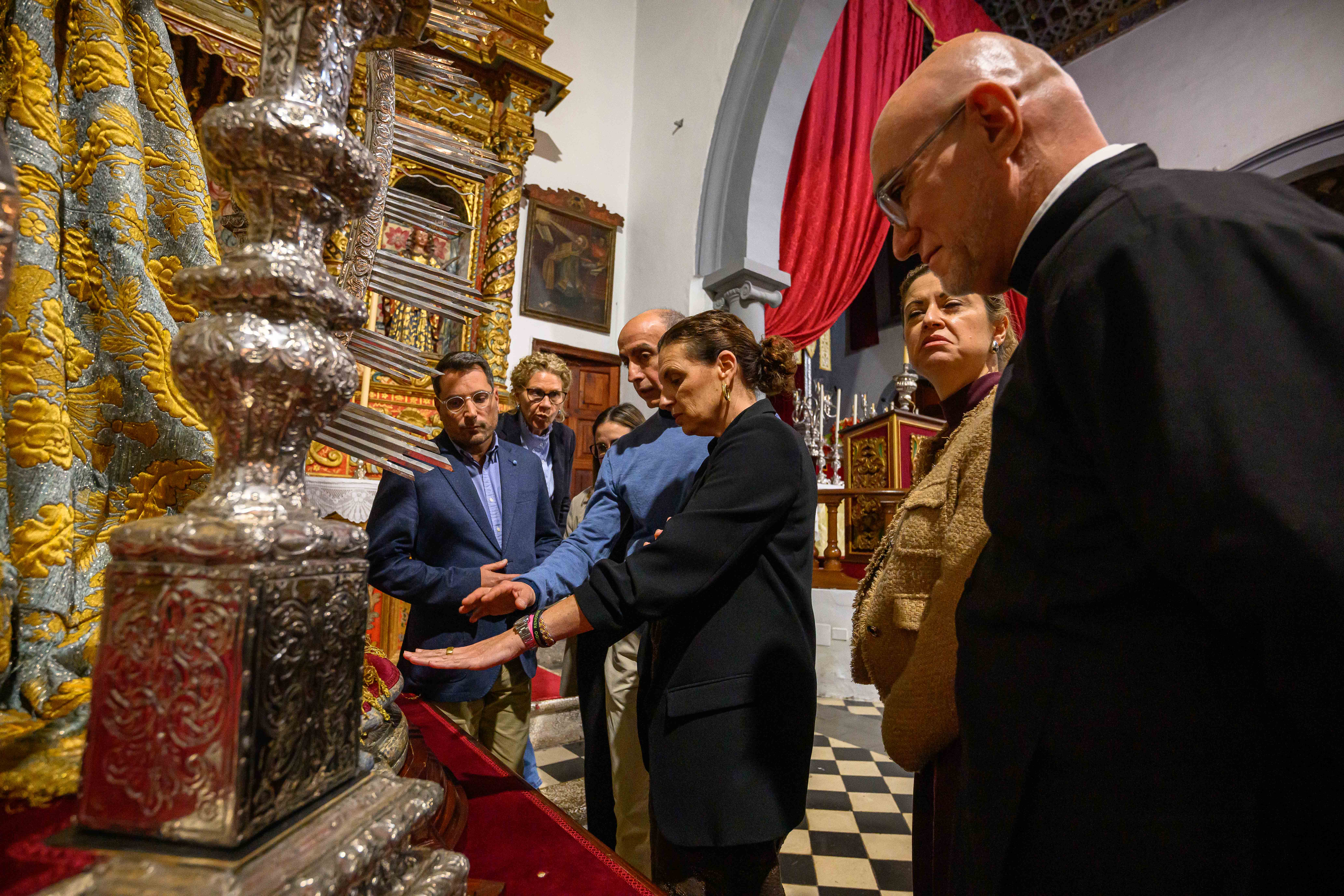 Presentación las andas de la Virgen de los Remedios
